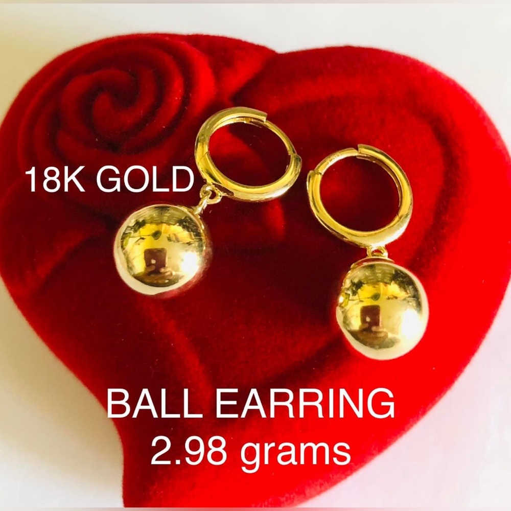 18K Gold Ball Earrings